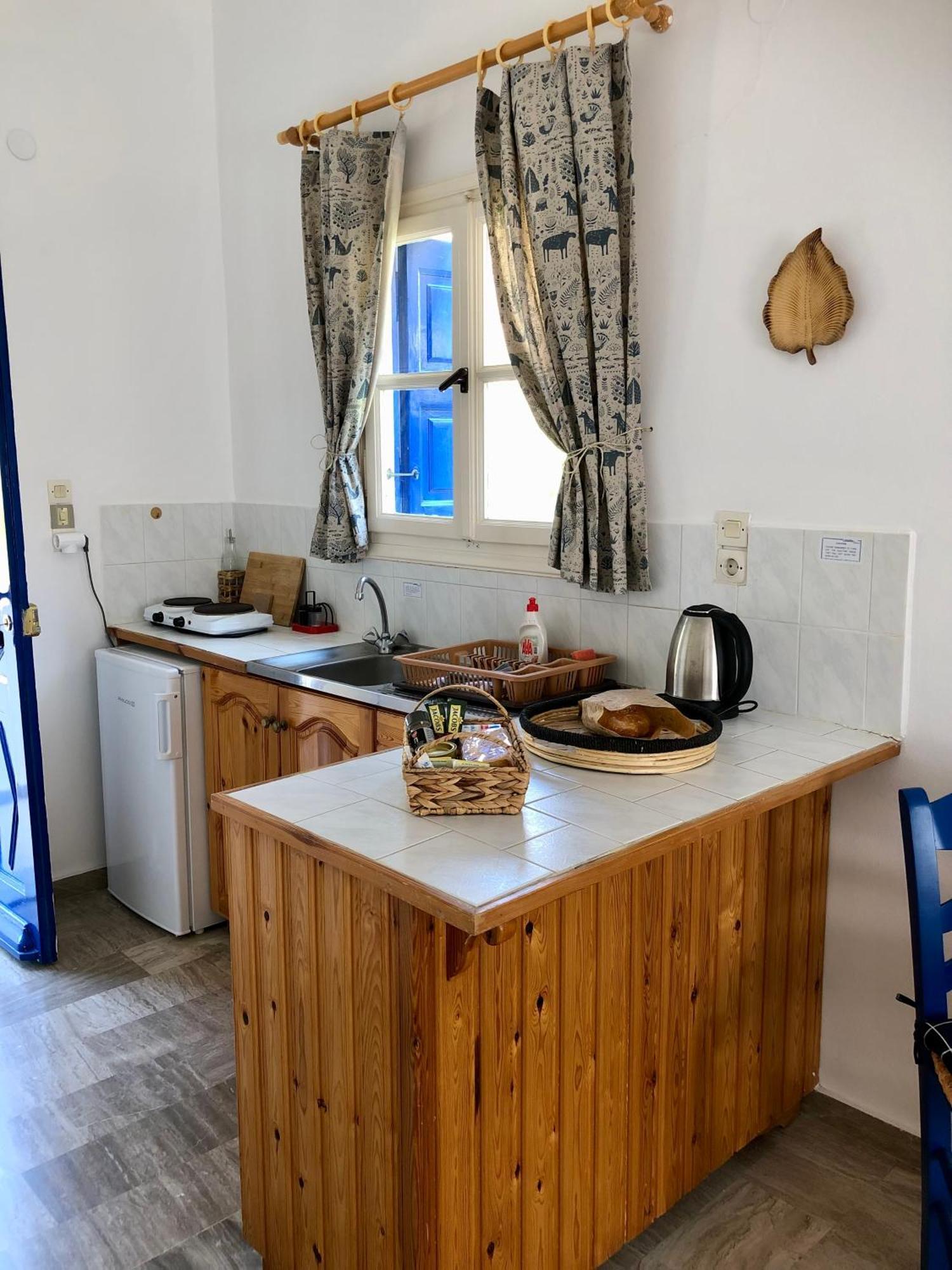 Kastri Apartments Emborios Bagian luar foto
